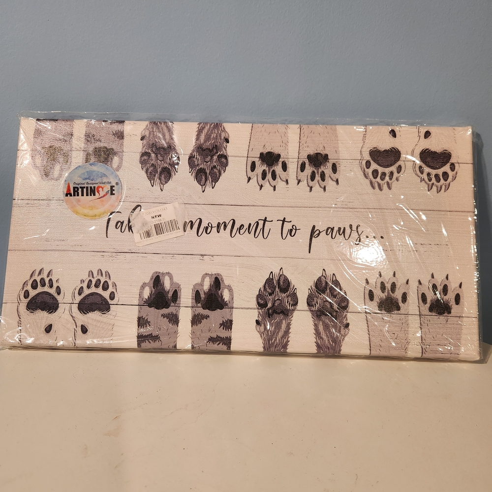 Artinoc Paw Print Wall Art